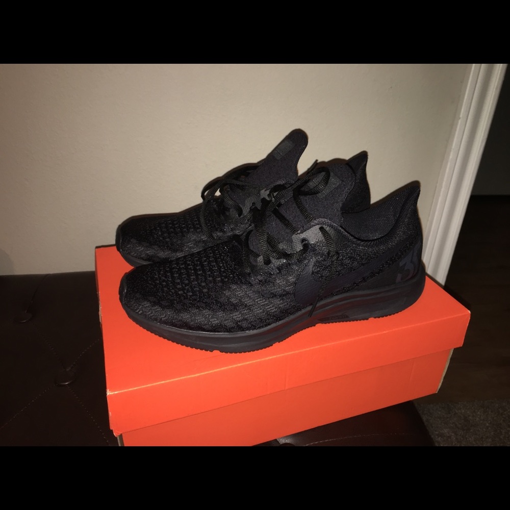 **SOLD** Nike Air Zoom running shoes